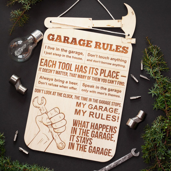 Grawerowana drewniana tabliczka "Garage rules"