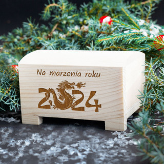 Drewniana grawerowana ramka - skarbonka "Na marzenia roku 2024"