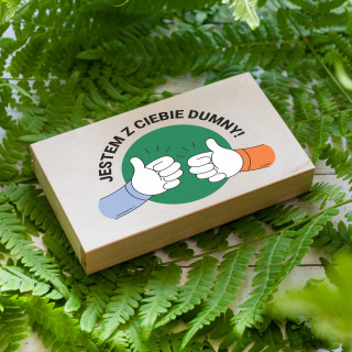 Drewniana skarbonka "Jestem z Ciebie dumny"
