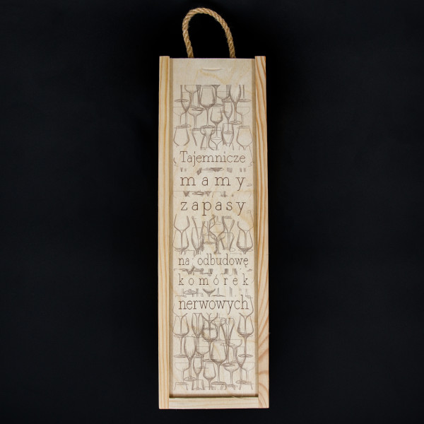 Drewniane pudełko na butelki "Tajemnicze zapasy mamy"