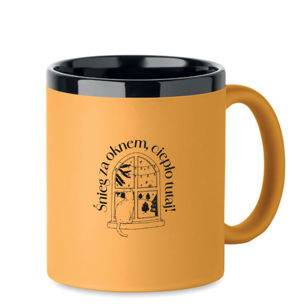 Grawerowany kubek "Śnieg za oknem, ciepło tutaj"