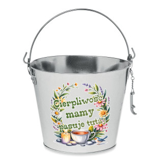 Wiadro "Cierpliwość mamy pasuje tutaj"