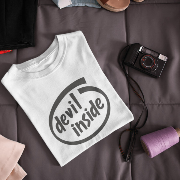 Damska koszulka "Devil inside"