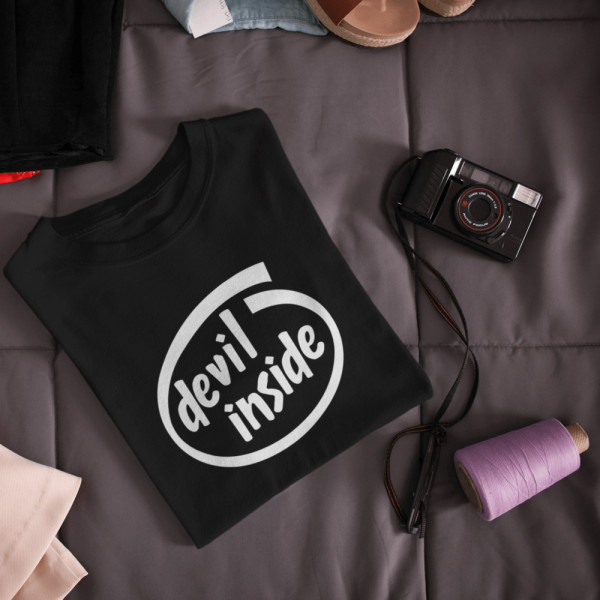 Damska koszulka "Devil inside"